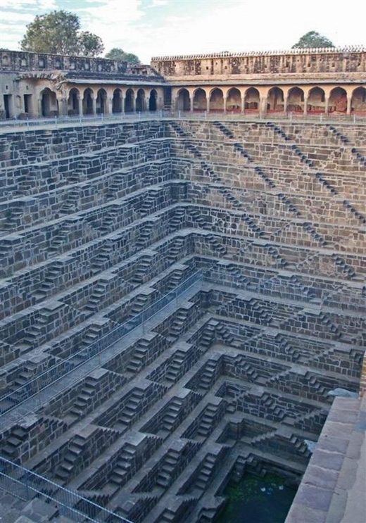 Klikkaa suurentaaksesi Deepest Step Well in the World, Rajasthan, India