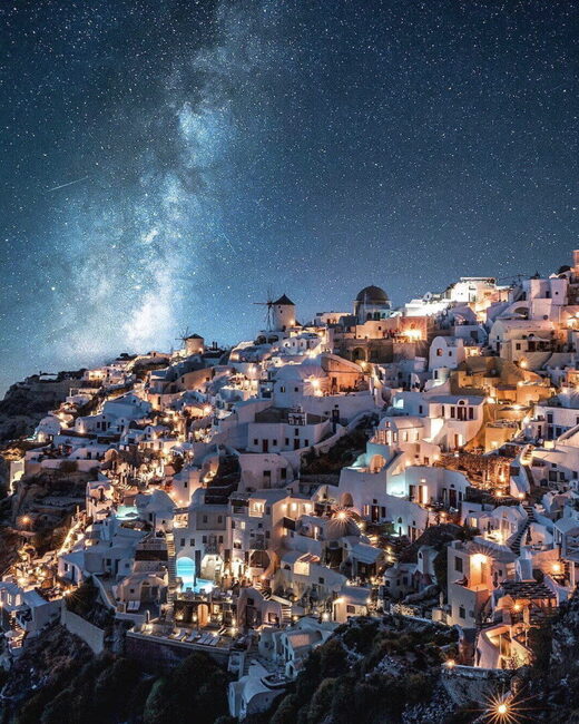 Klikkaa suurentaaksesi In a parallel universe (Santorini)